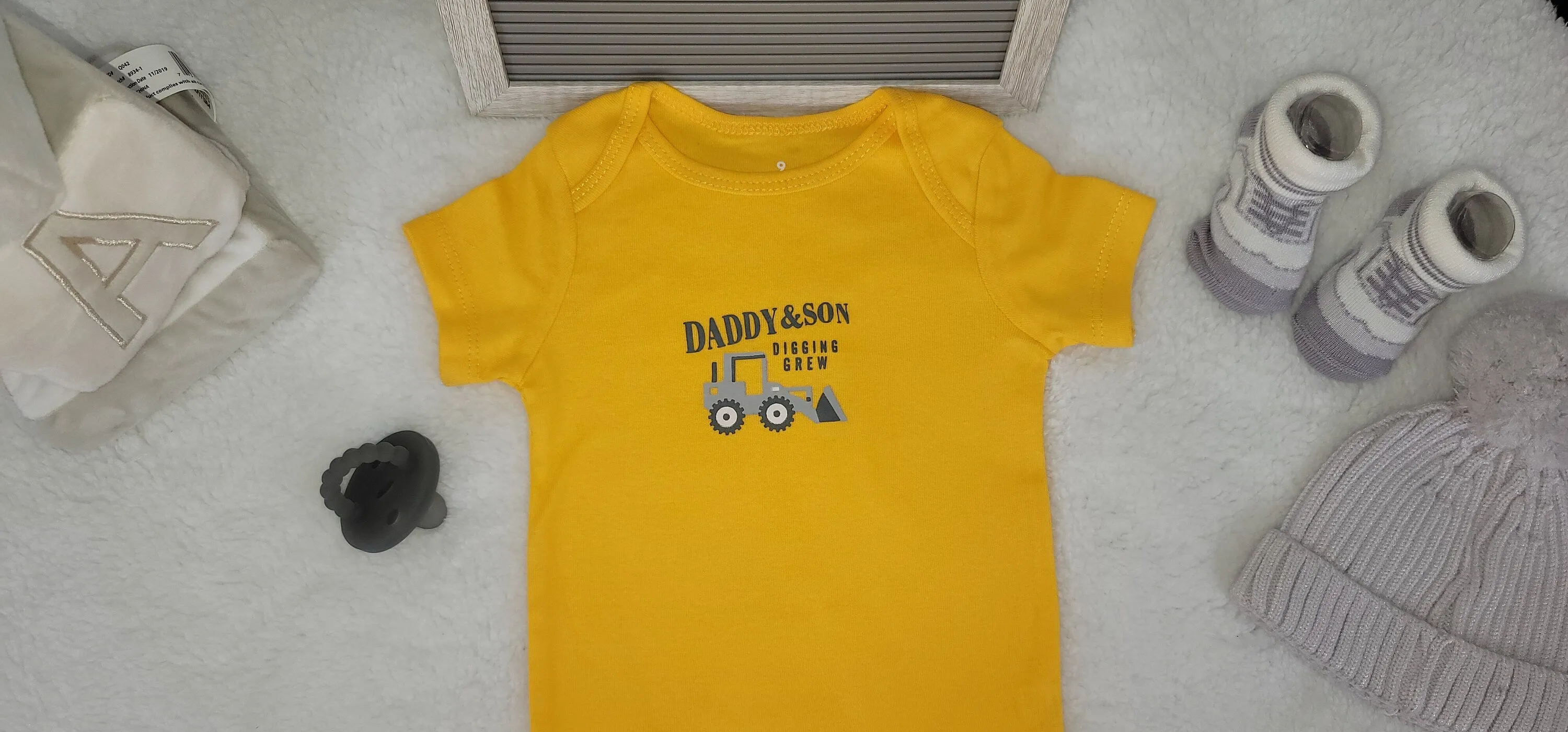 Baby Boy Onesie, Daddys Son Design Onesie,  Yellow Onesie, 9 month Baby Boy Onesie, Baby Bodysuit, Babyshower Gift, Bodysuit, Stylish Onesie